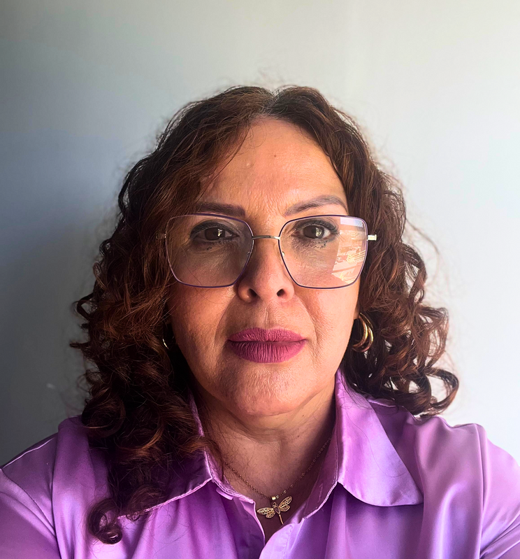 MTRA. Claudia Verónica Robles Byerly